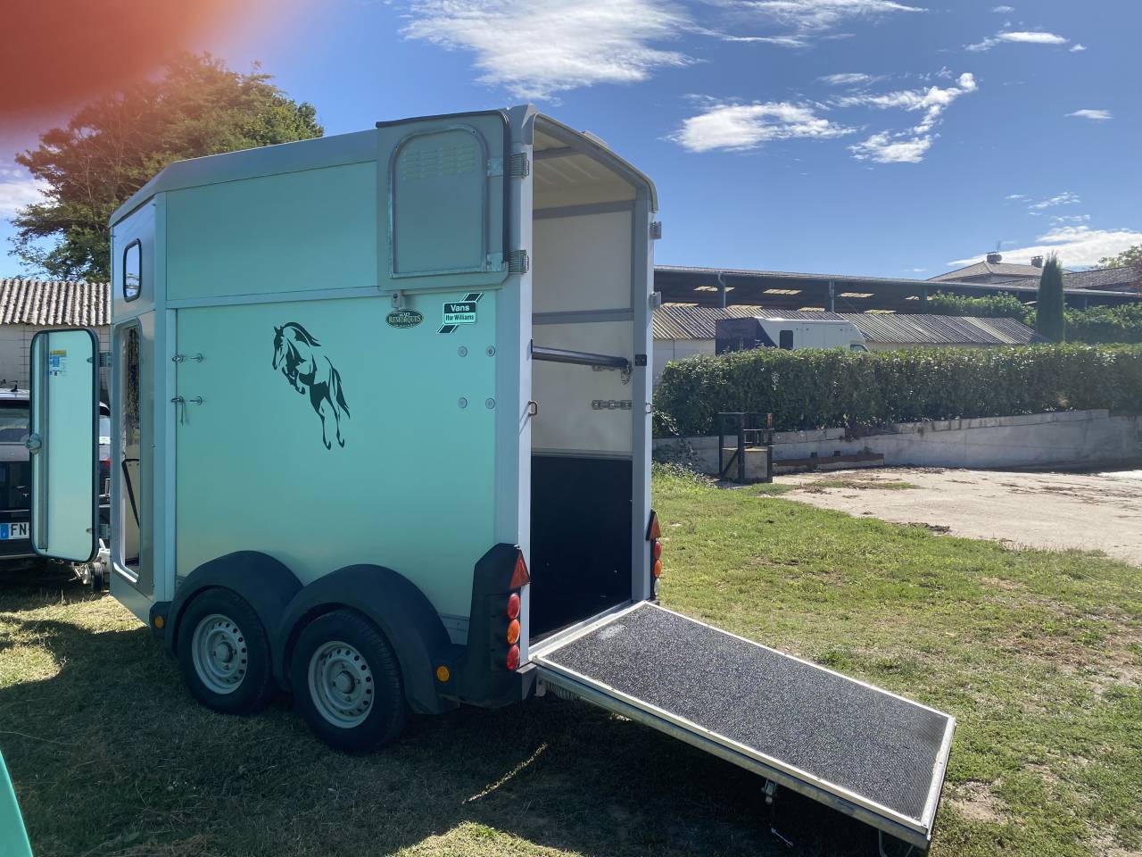 Horse trailer Ifor Williams HB403 1,5 Stalls 2013 Used