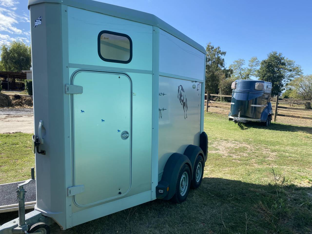 Horse trailer Ifor Williams HB403 1,5 Stalls 2013 Used