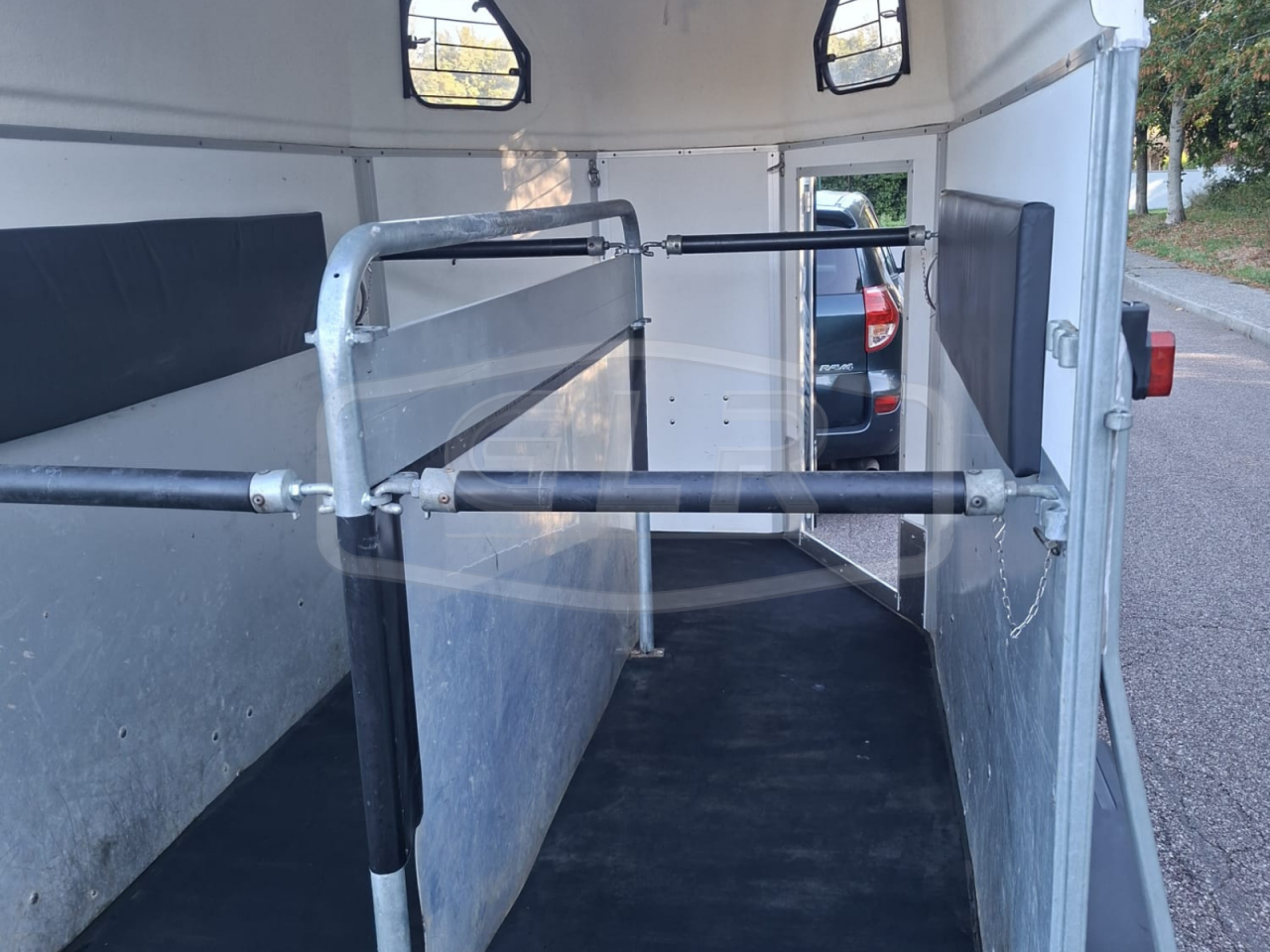 Horse trailer Cheval Liberte Gold First Premium 2 Stalls 2017 Used