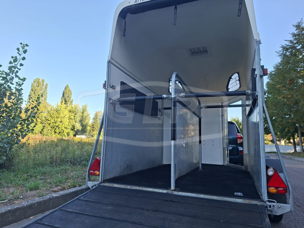 Horse trailer Cheval Liberte Gold First Premium 2 Stalls 2017 Used