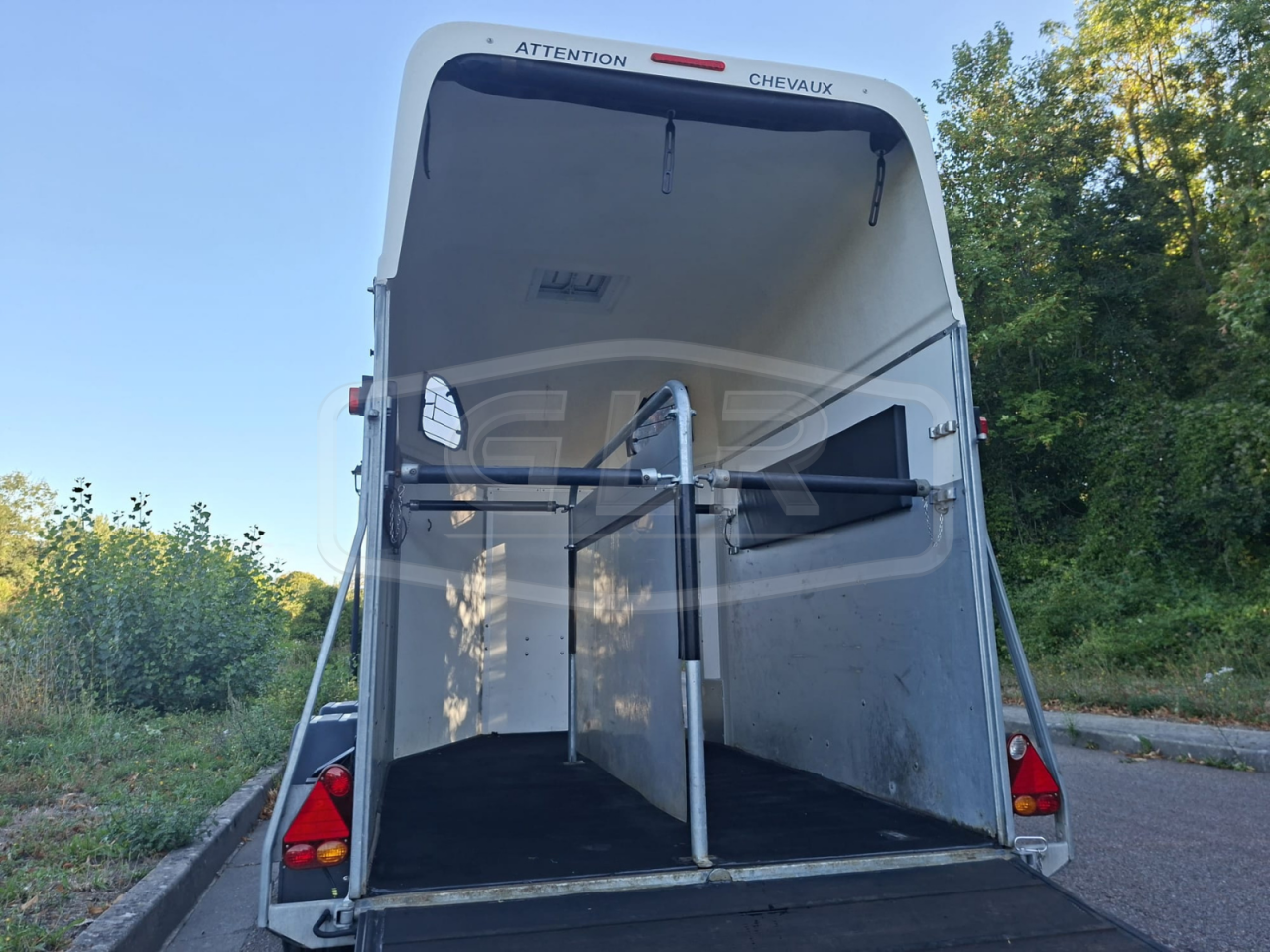 Horse trailer Cheval Liberte Gold First Premium 2 Stalls 2017 Used