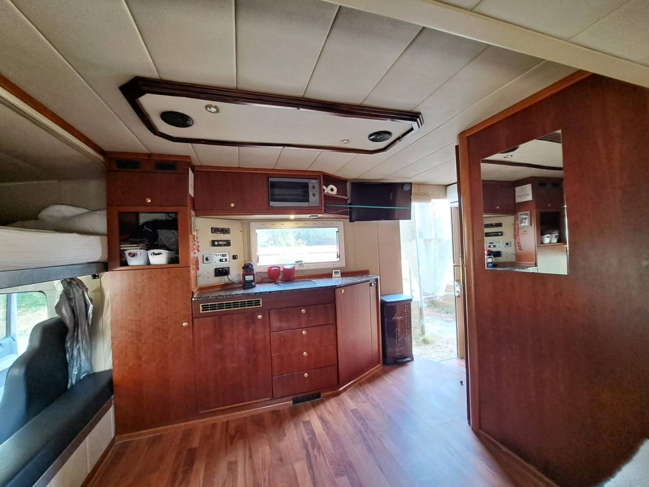 Horsebox NON-HGV AKX  2005 Used