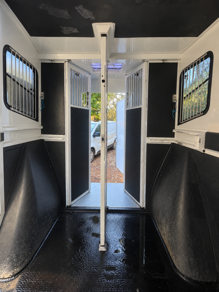 Horsebox HGV Renault Master filovan S5  2021 Used