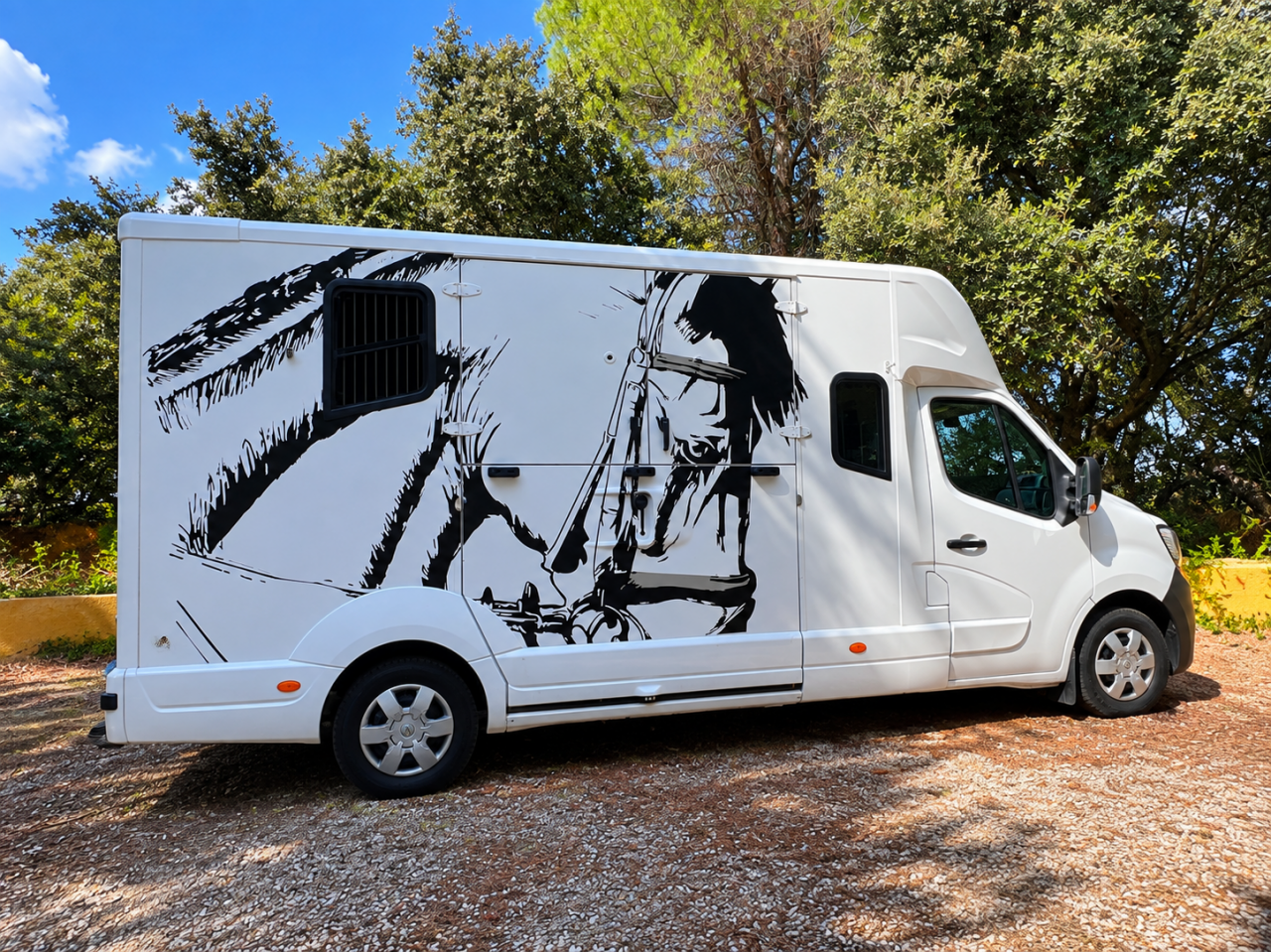 Horsebox HGV Renault Master filovan S5  2021 Used