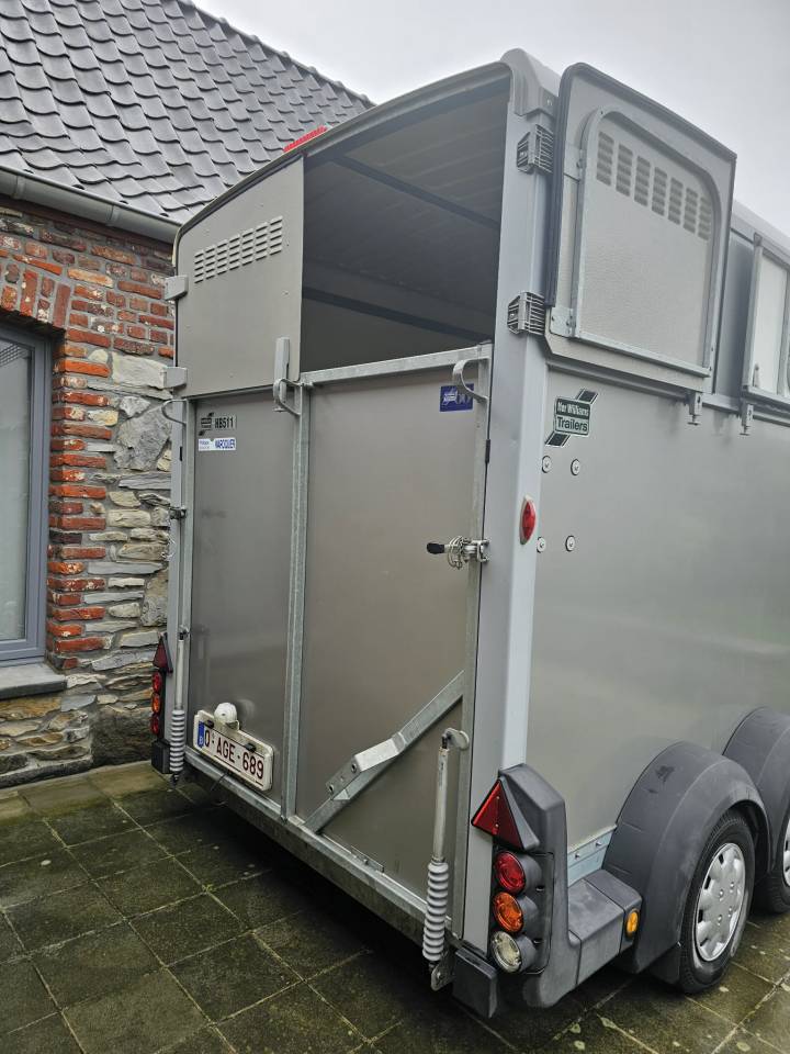 Horse trailer Ifor Williams HB511 2 Stalls 2019 Used