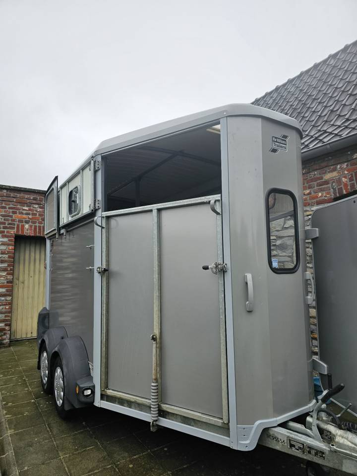 Horse trailer Ifor Williams HB511 2 Stalls 2019 Used