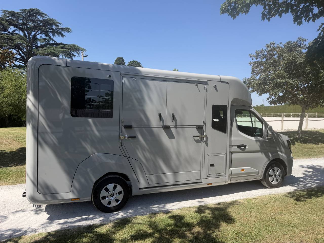 Horsebox HGV STX HARAS LONG 2025 Used
