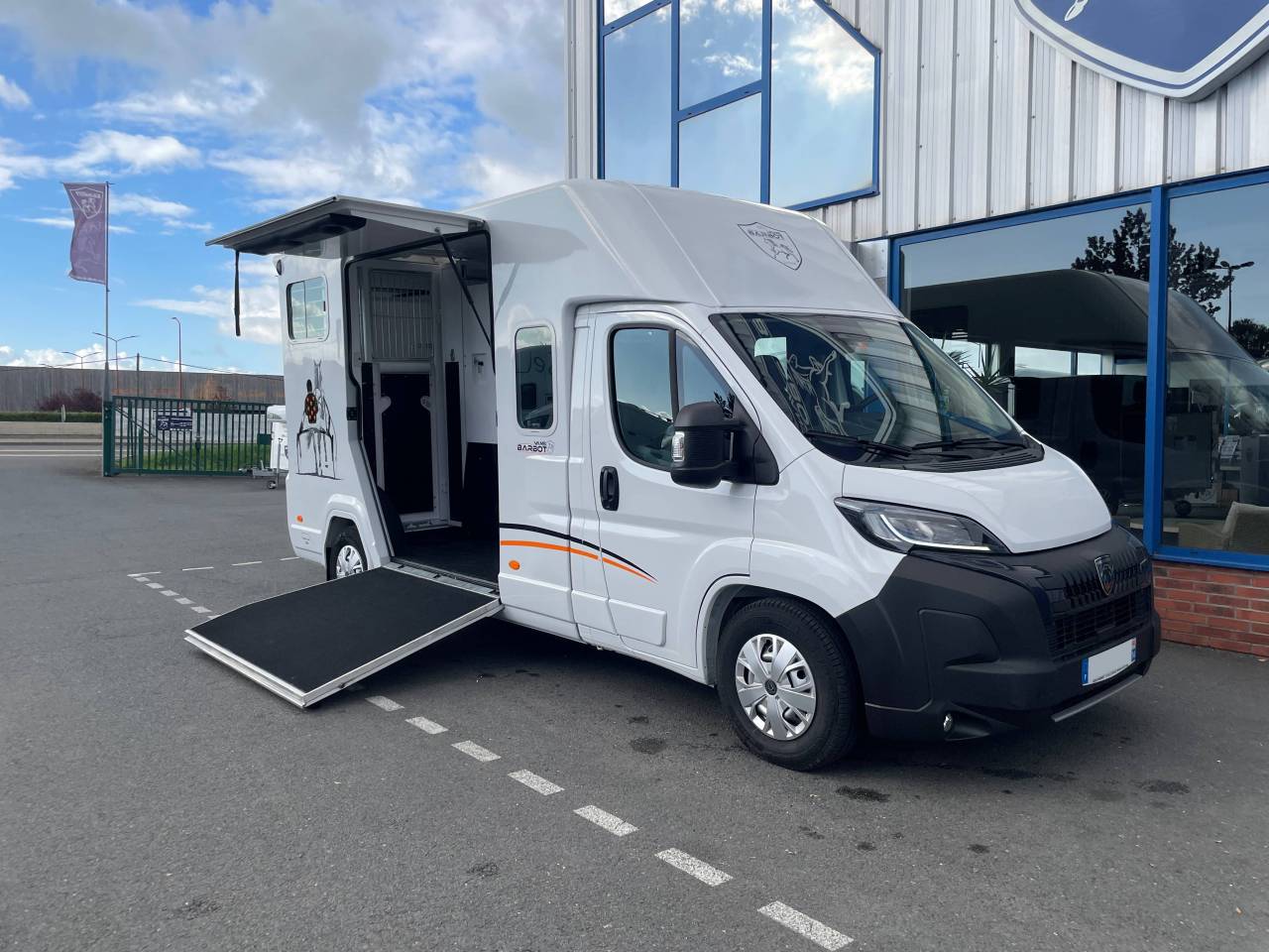 Horsebox HGV Barbot Boxer 2025 Used