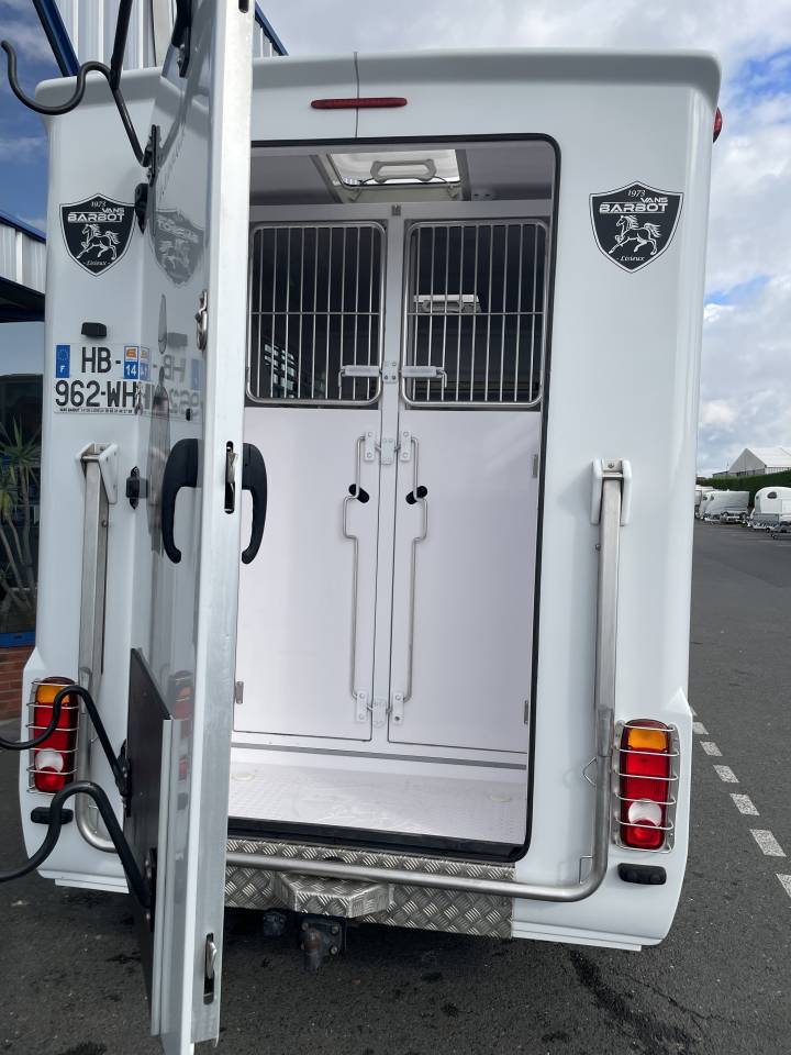 Horsebox HGV Barbot Boxer 2025 Used