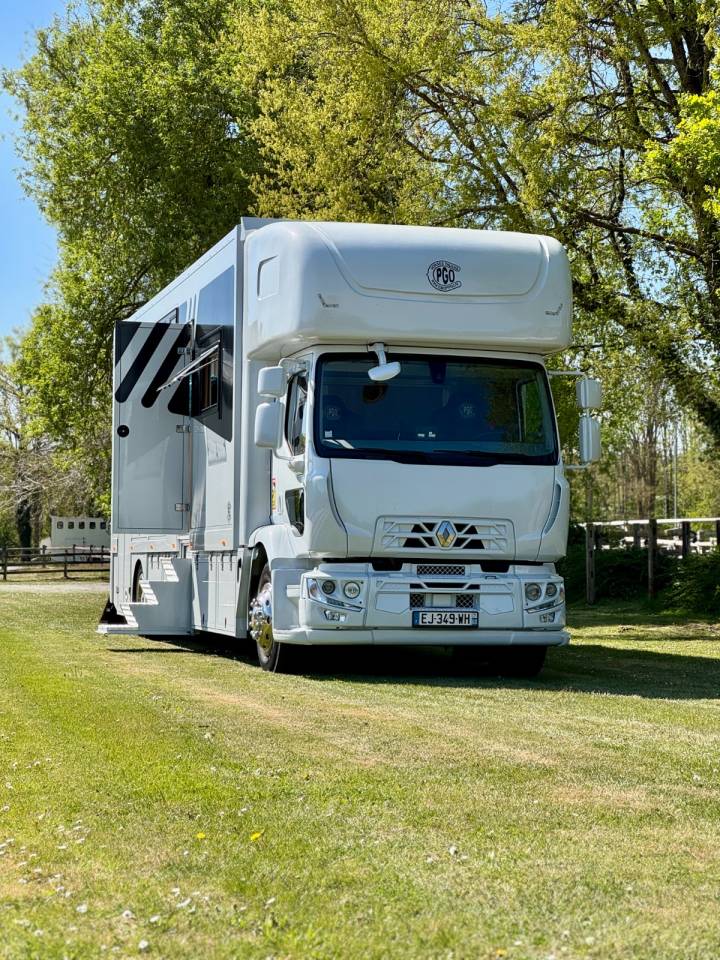 Horsebox NON-HGV Renault CONCEPTPGO  2017 Used