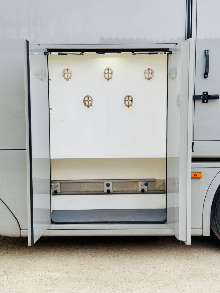 Horsebox NON-HGV Volvo CONCEPTPGO 2023 New