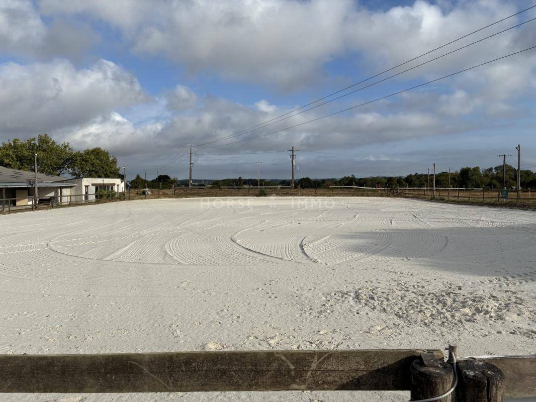 Riding school  Finist&egrave;re