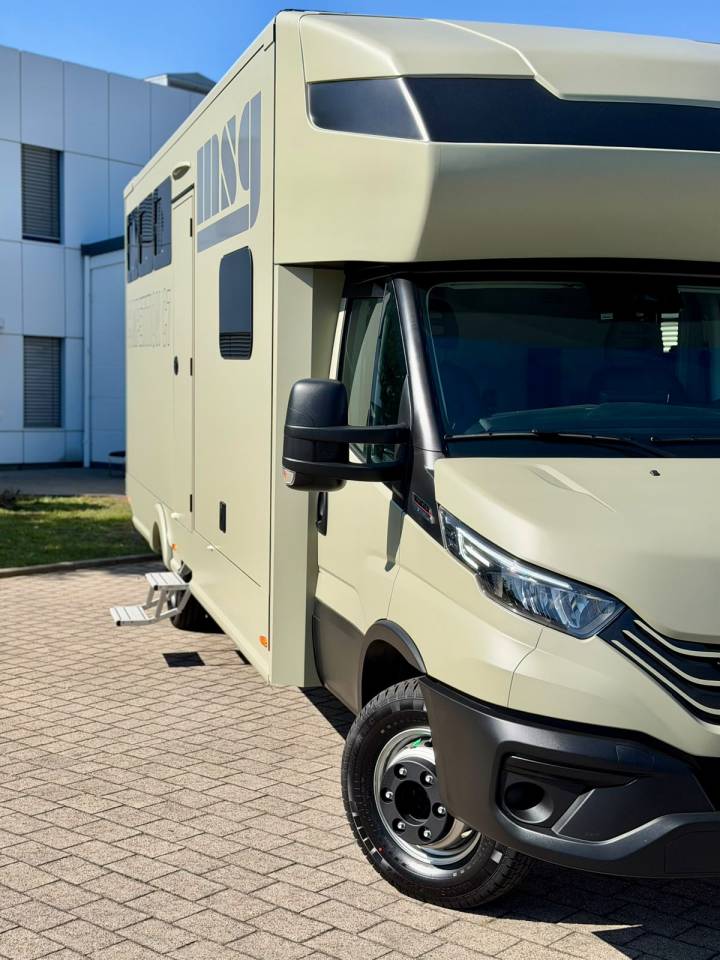 Horsebox NON-HGV Iveco IVECO DAILY 72.210 MSG COMPETITION C7 2026 New