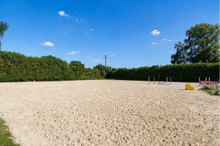 Equestrian Bed and Breakfast  Marne