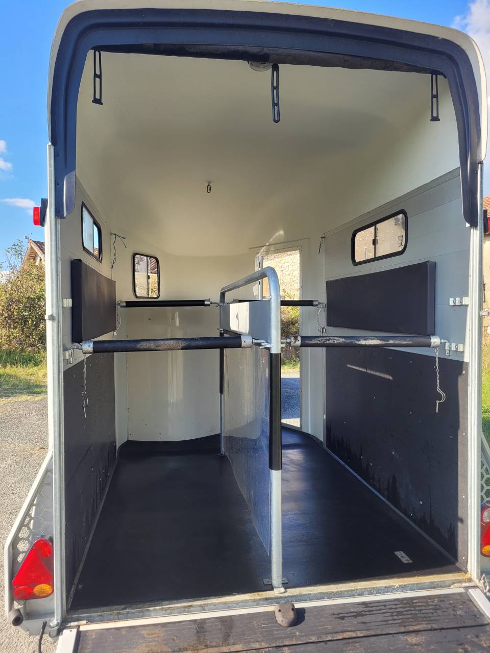 Horse trailer Cheval Liberte GOLD 3 PREMIUM 2 Stalls 2022 Used