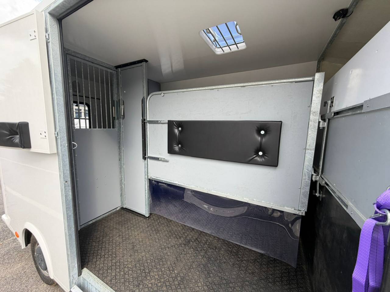 Horsebox HGV AP Petit Renault Master 2021 Used