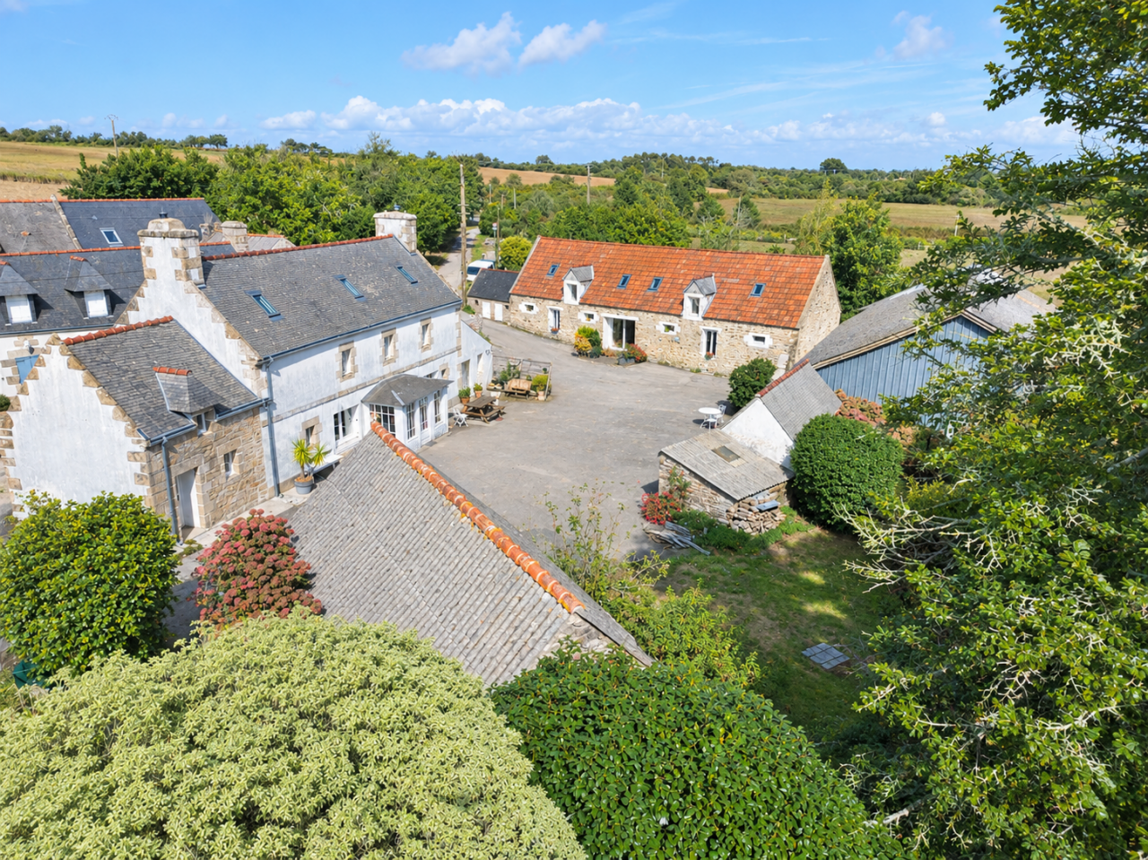 Equestrian property  Finist&egrave;re