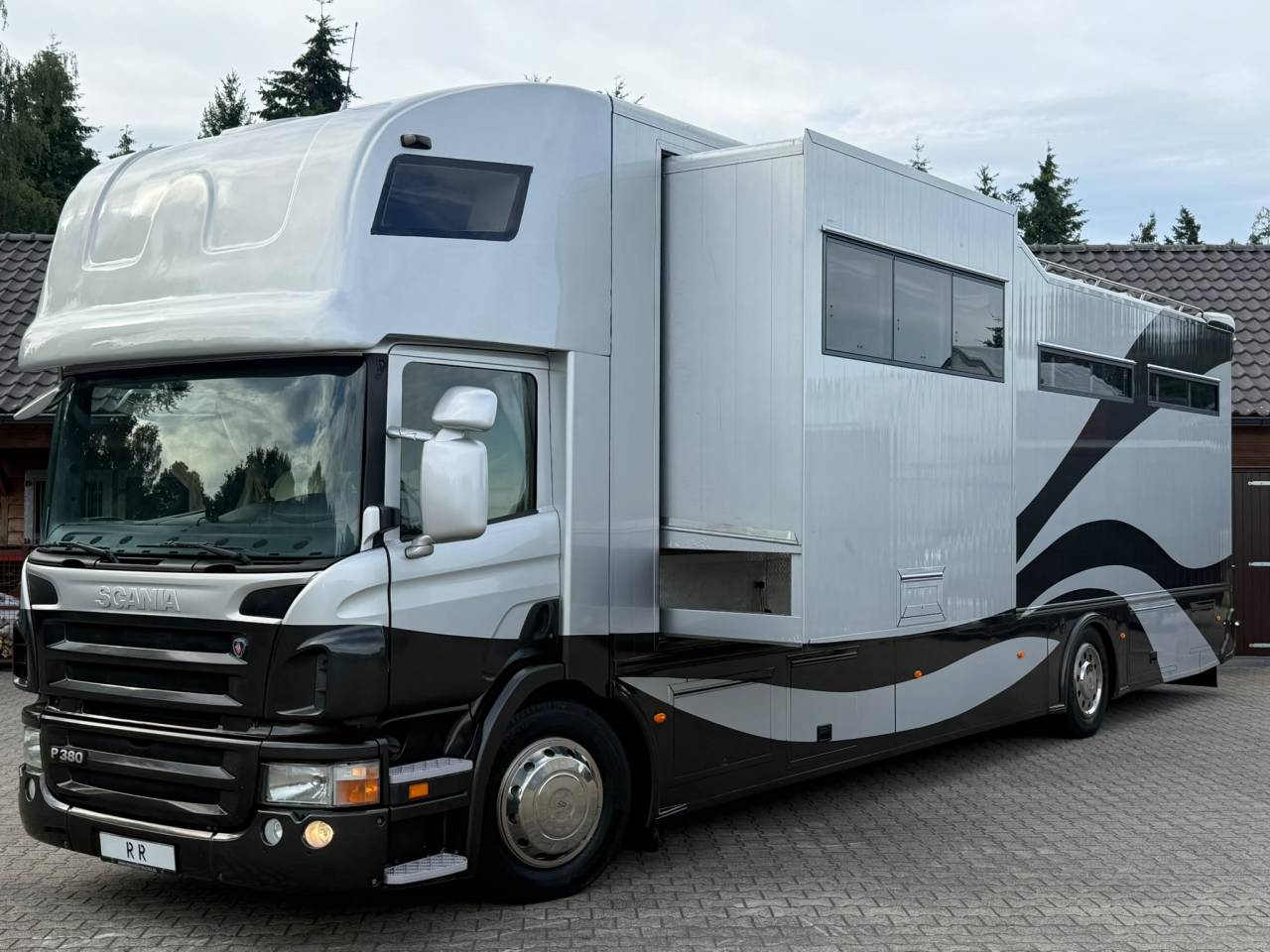 Horsebox NON-HGV Scania living 2007 Used