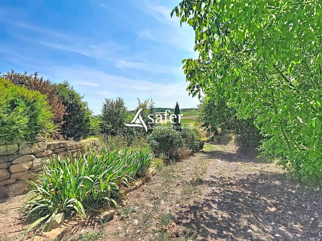 Other country property  Rh&ocirc;ne