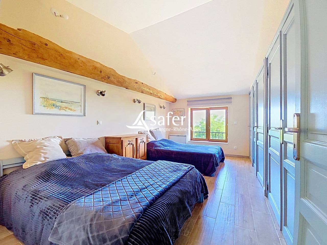 Other country property  Rh&ocirc;ne
