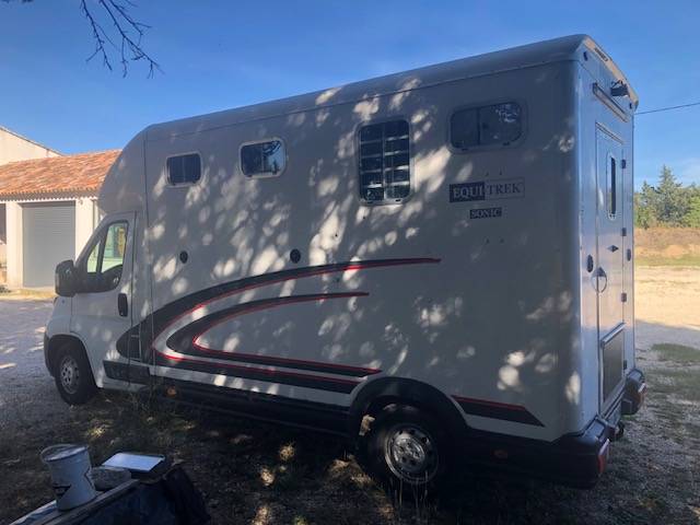Horsebox HGV Peugeot equitreck 2016 Used