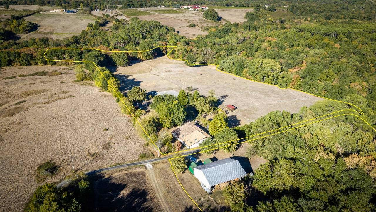 Equestrian property  Gironde