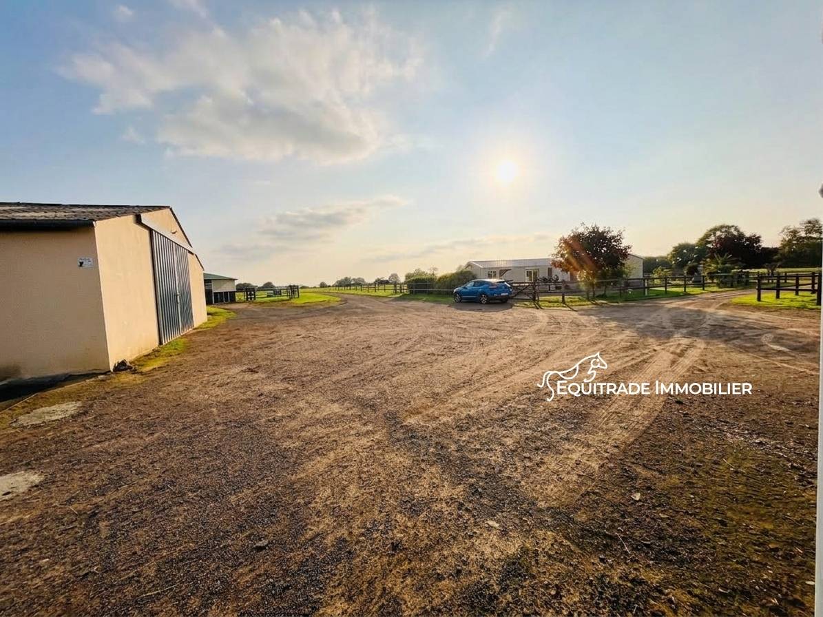 Equestrian property  Manche