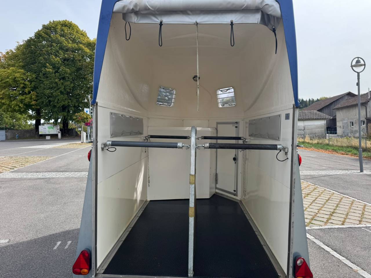 Horse trailer WM Meyer Nevada Reno 2 Stalls 2014 Used