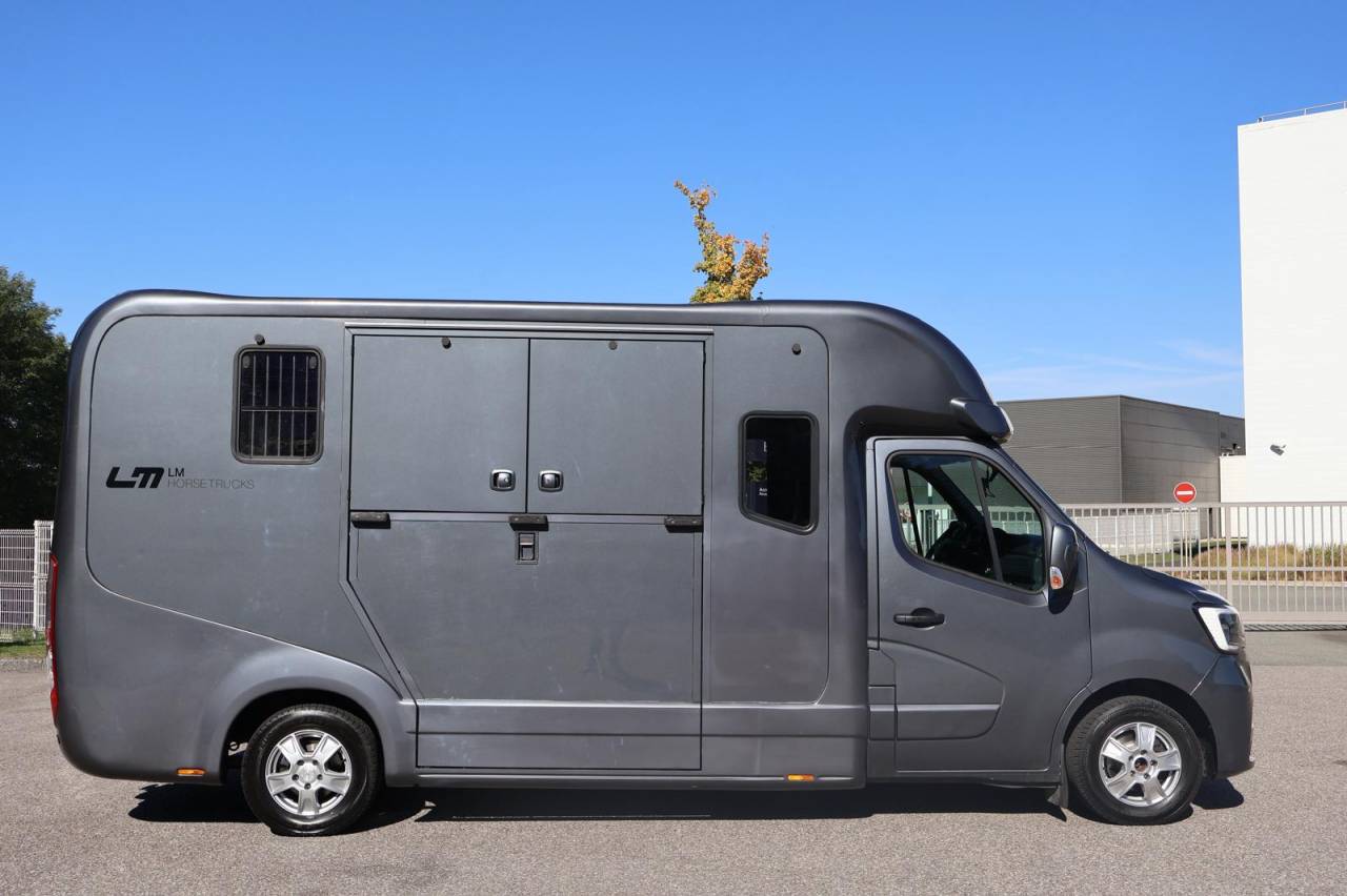 Horsebox HGV Krismar KRISMAR 2021 Used