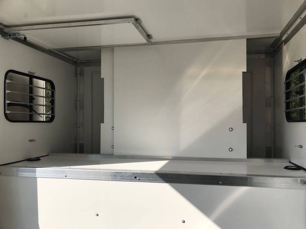 Horsebox HGV Renault  2013 Used