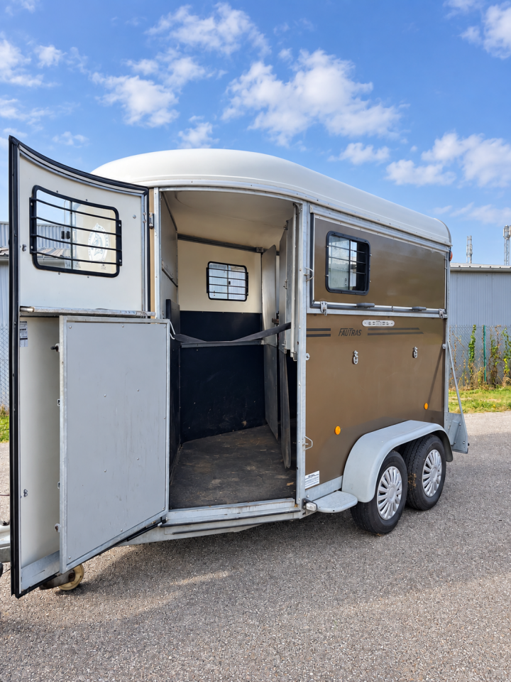 Horse trailer Fautras OBLIC+2 2 Stalls 2019 Used