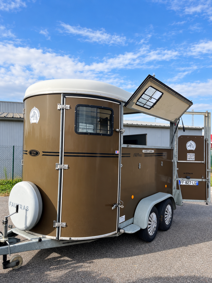 Horse trailer Fautras OBLIC+2 2 Stalls 2019 Used