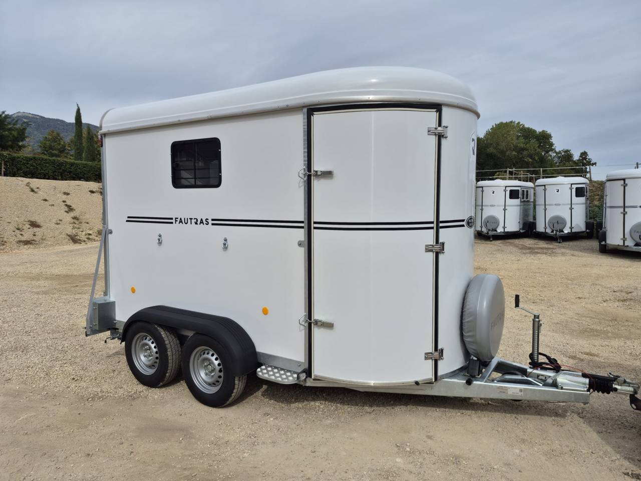 Horse trailer Fautras Oblic +2 2 Stalls 2026 New