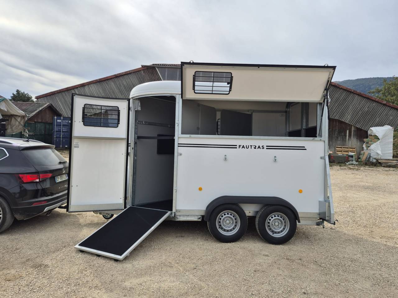 Horse trailer Fautras Oblic +2 2 Stalls 2026 New