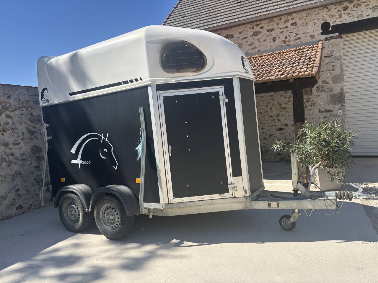 Horse trailer Cheval Liberte GOLD 2 Stalls 2010 Used