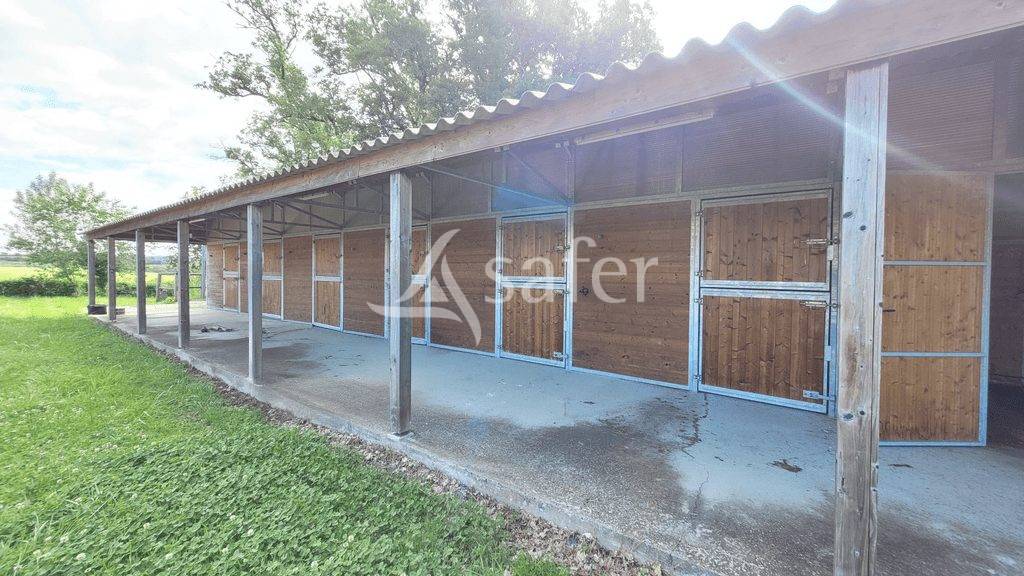 Other country property  tarn