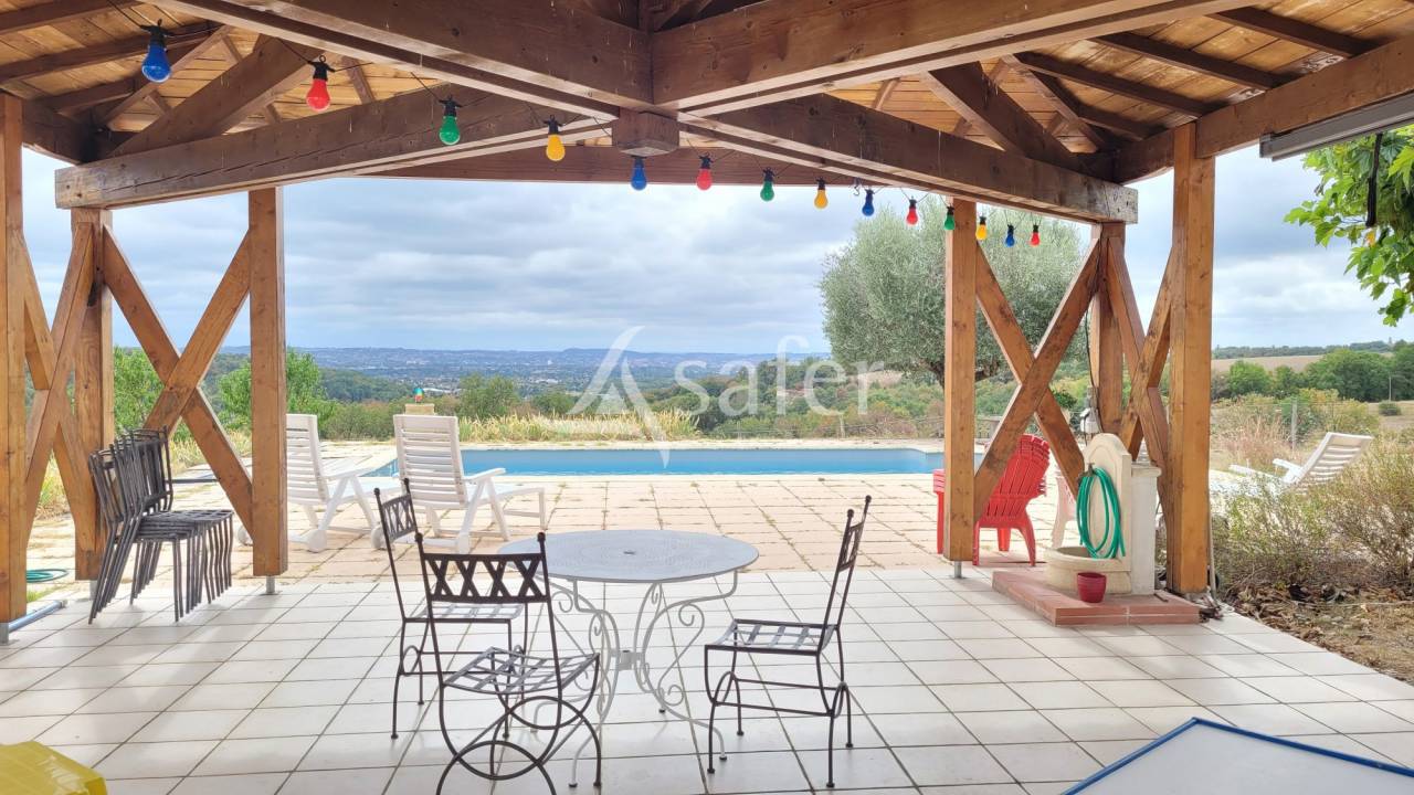 Other country property  tarn