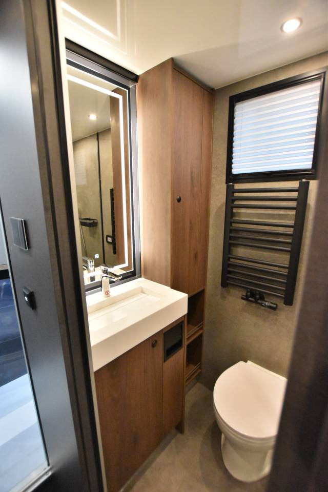 Horsebox NON-HGV Roelofsen  2026 New