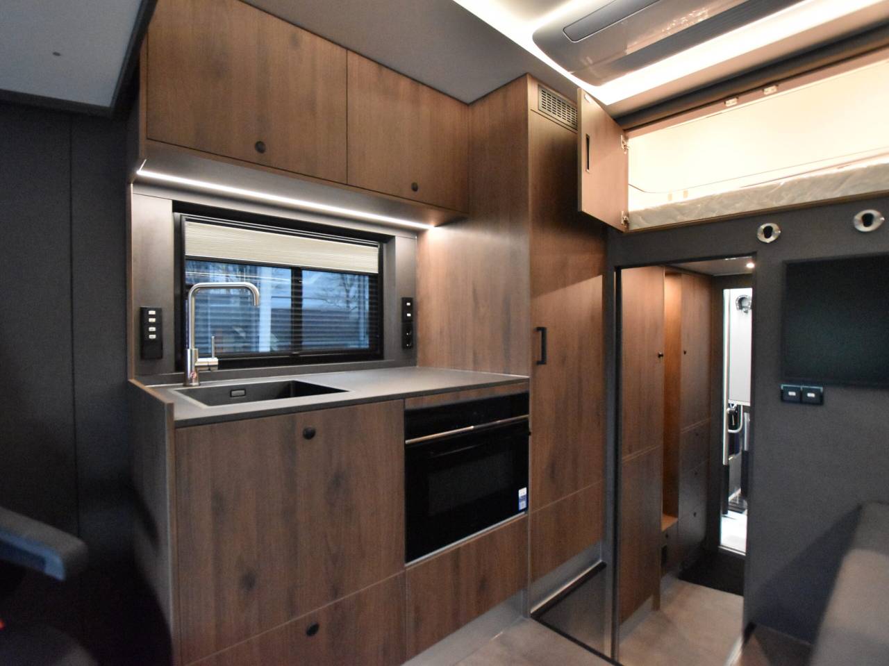 Horsebox NON-HGV Roelofsen  2026 New