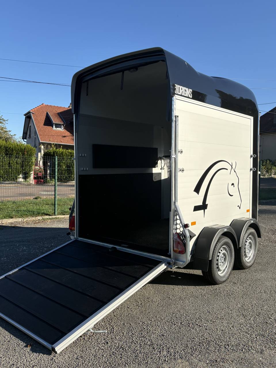 Horse trailer Cheval Liberte Origins gold aluline  2 Stalls 2026 New