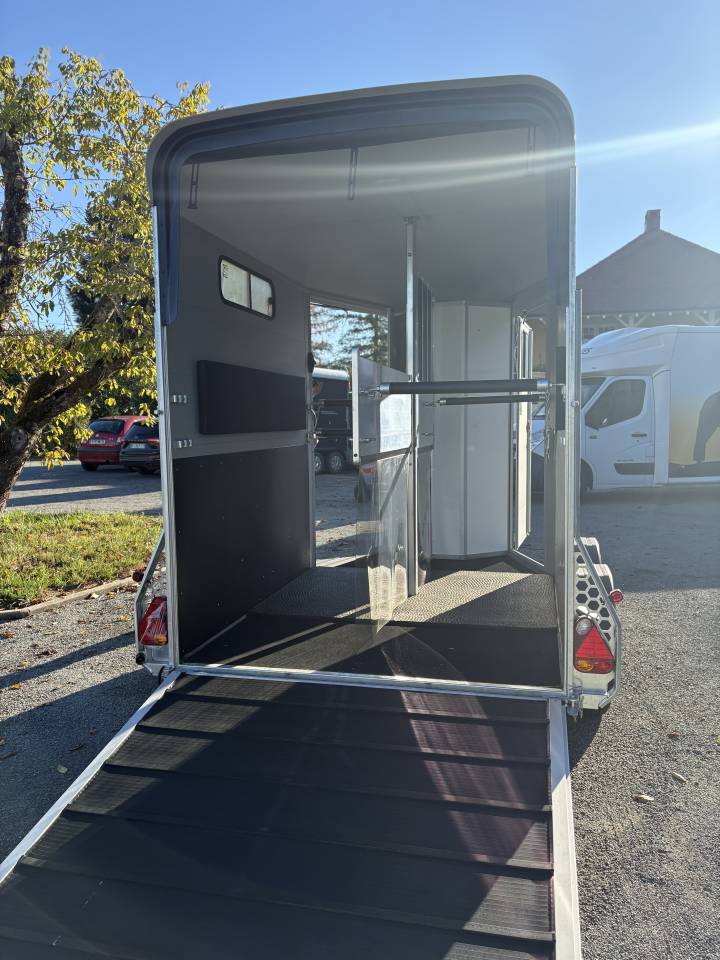 Horse trailer Cheval Liberte Touring country  2 Stalls 2026 New