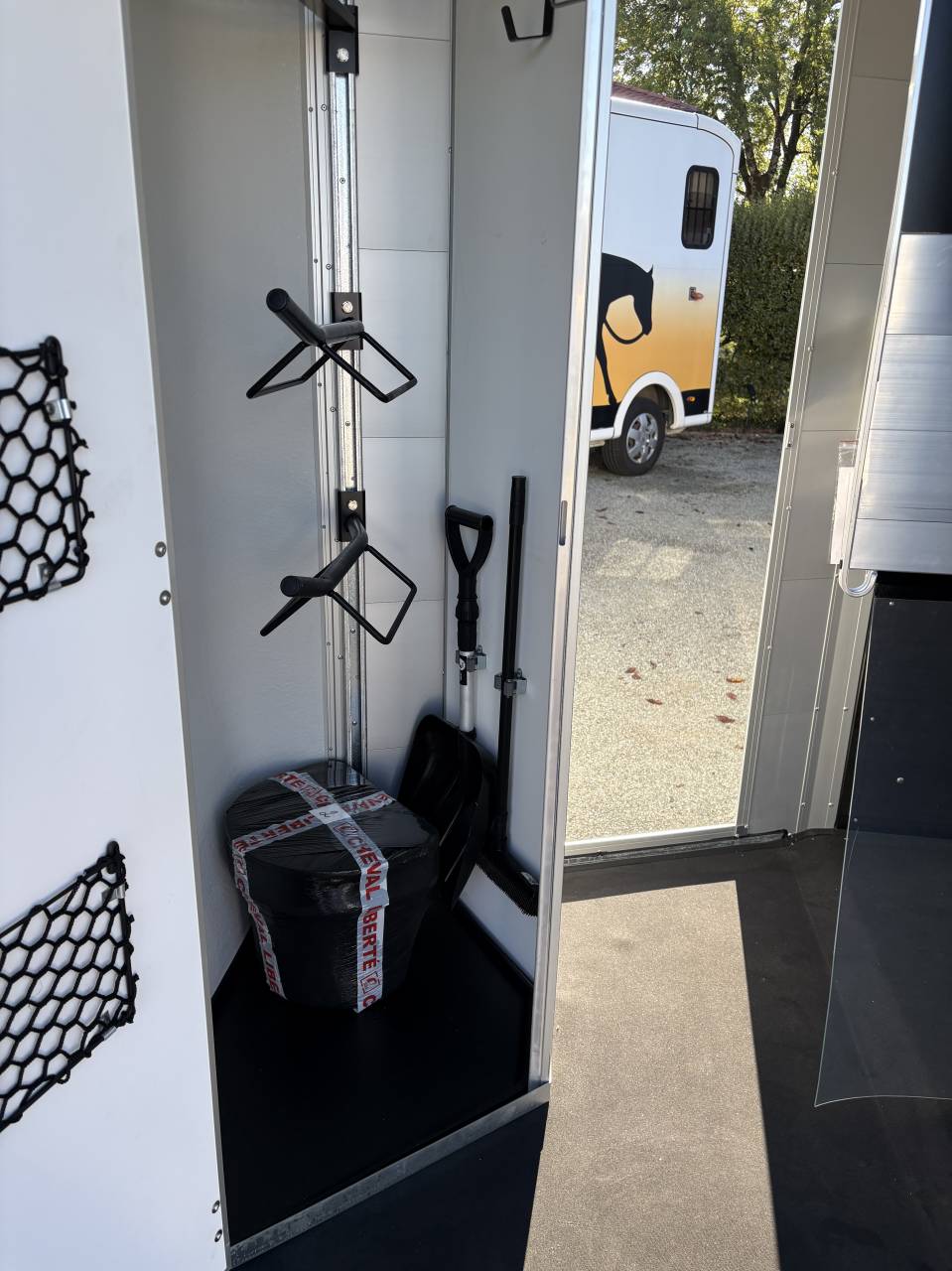 Horse trailer Cheval Liberte Touring country  2 Stalls 2026 New
