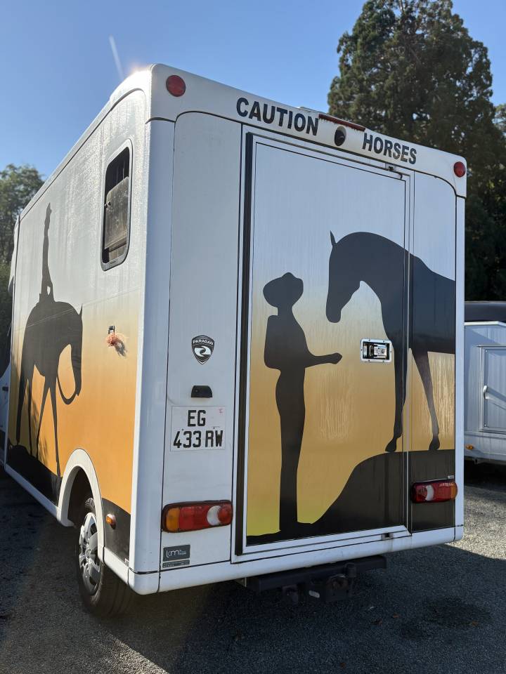 Horsebox HGV Paragan Equistro  2016 Used