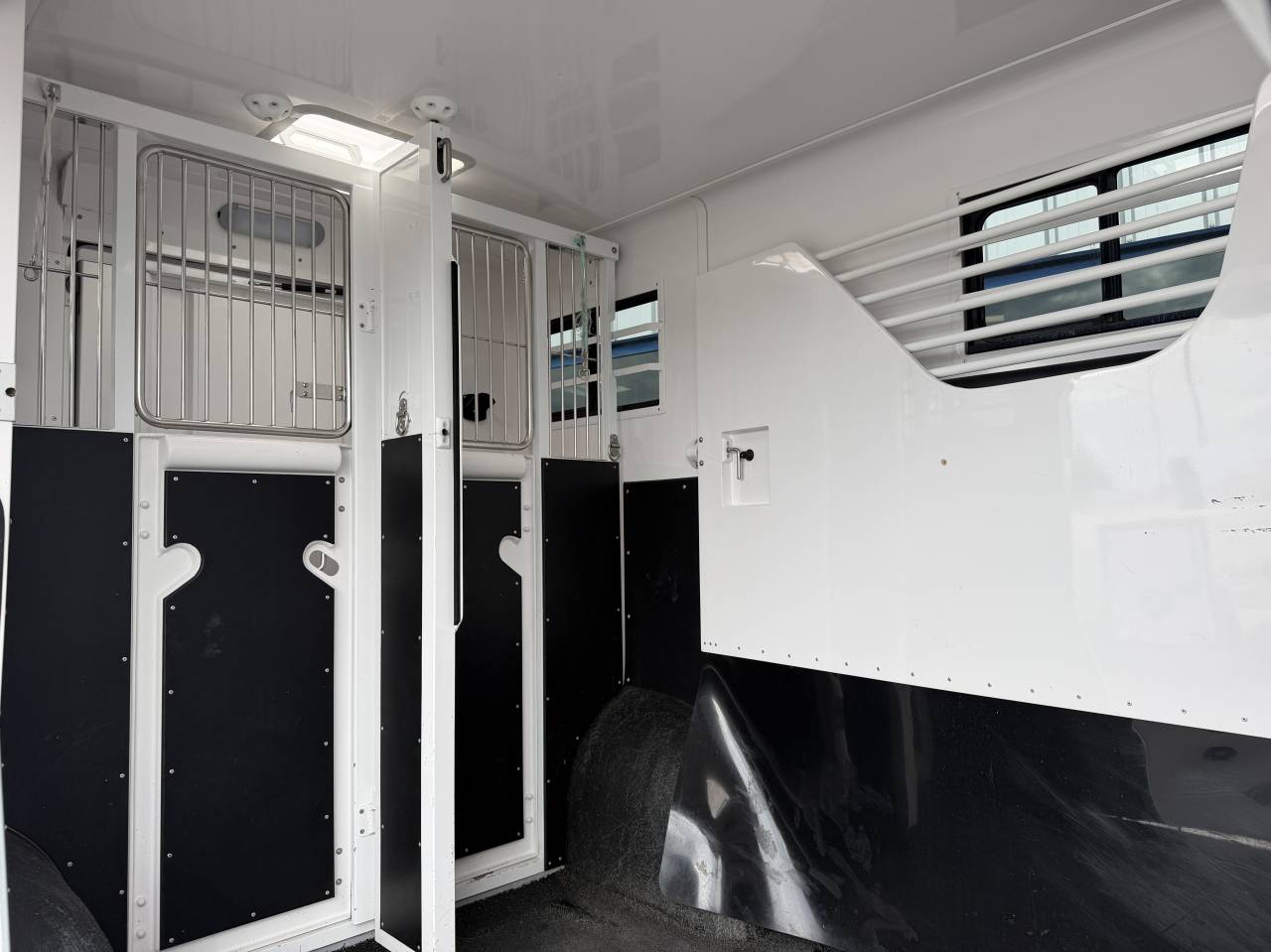 Horsebox HGV Barbot Boxer 2024 Used