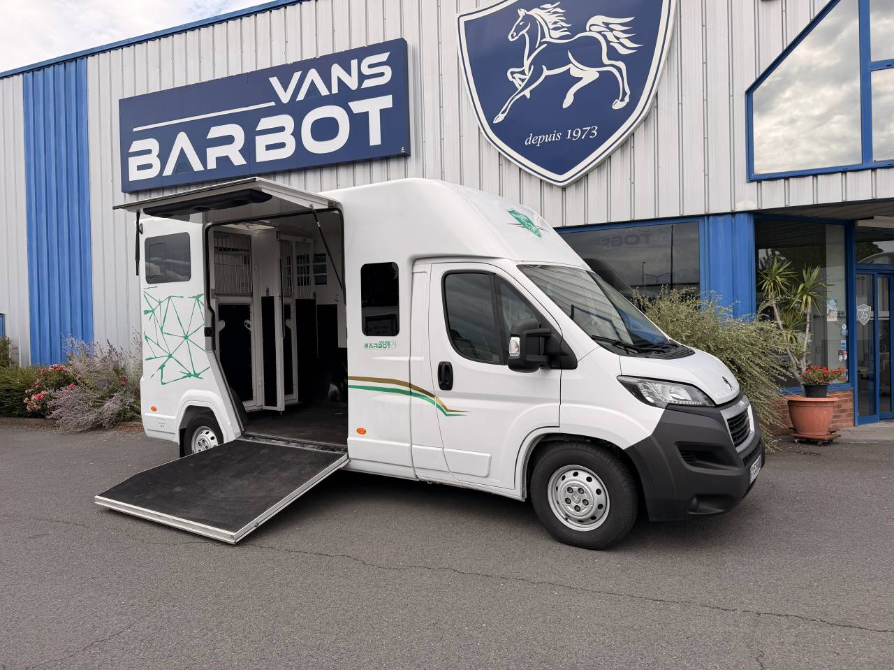 Horsebox HGV Barbot Boxer 2024 Used