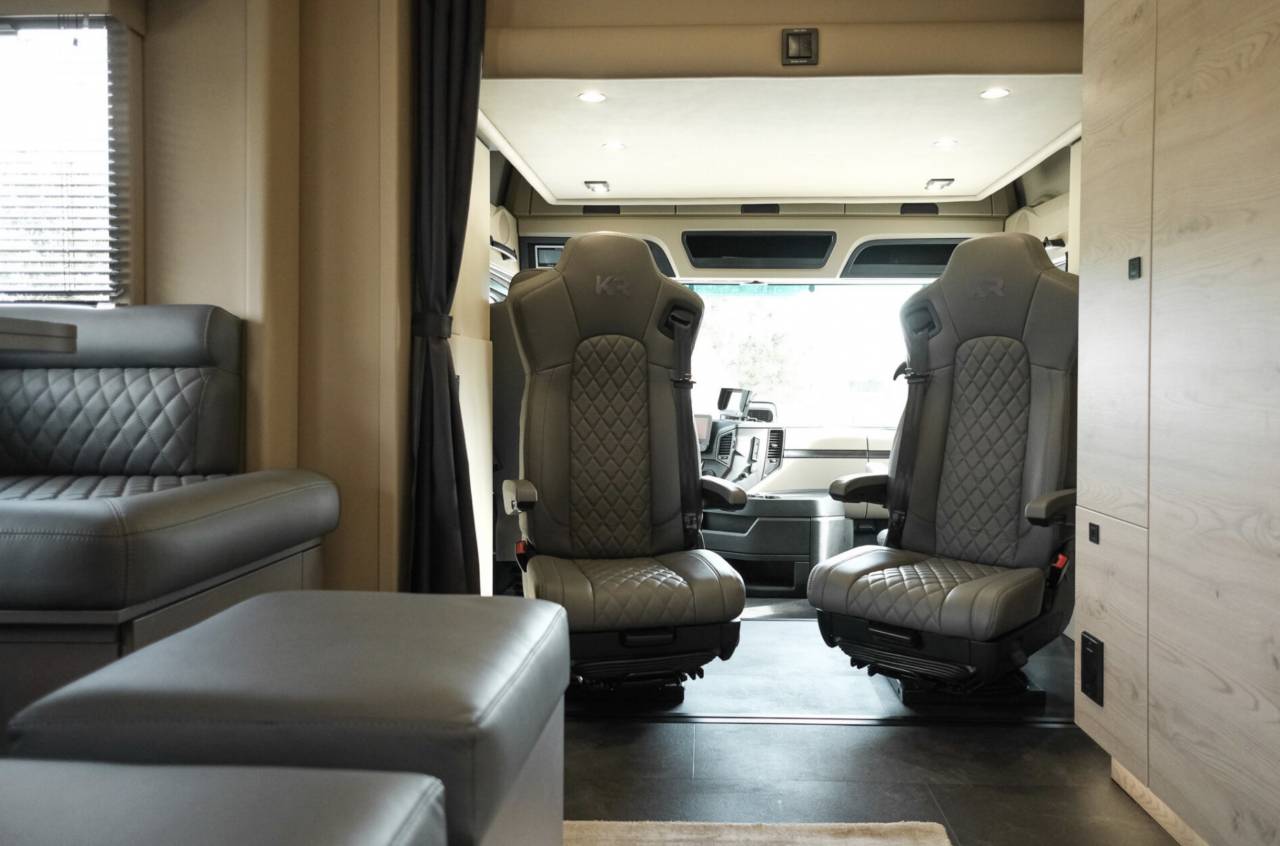 Horsebox NON-HGV Krismar EXCLUSIVE XL 6 2026 New