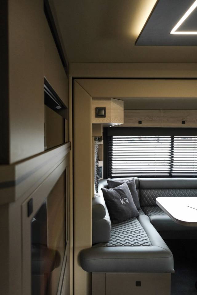 Horsebox NON-HGV Krismar EXCLUSIVE XL 6 2026 New