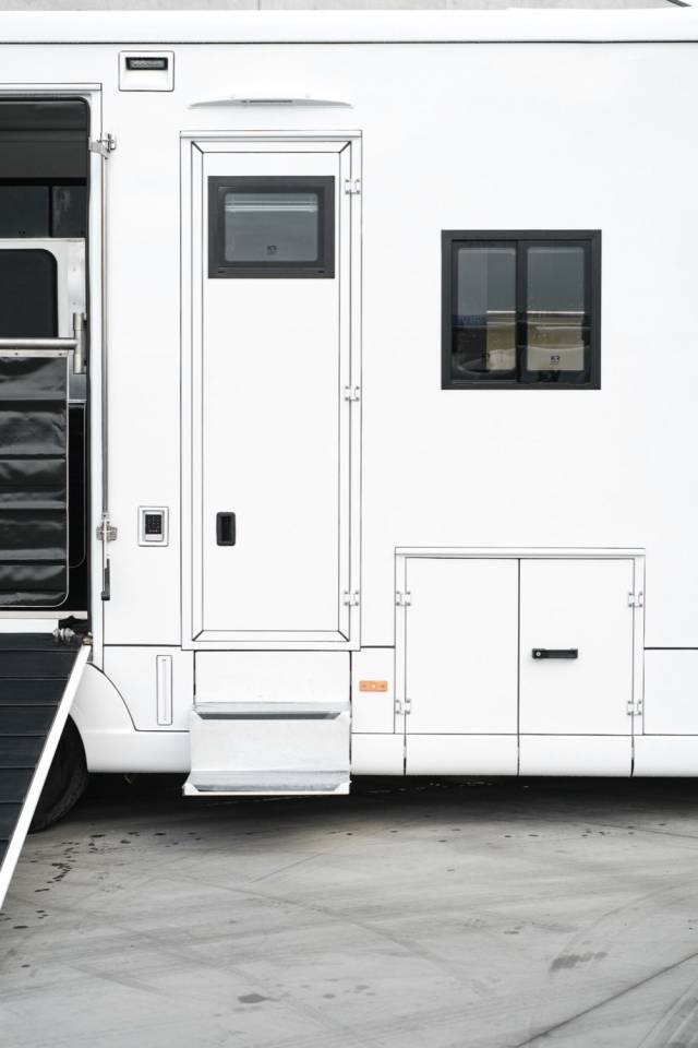 Horsebox NON-HGV Krismar COMFORT  2026 New