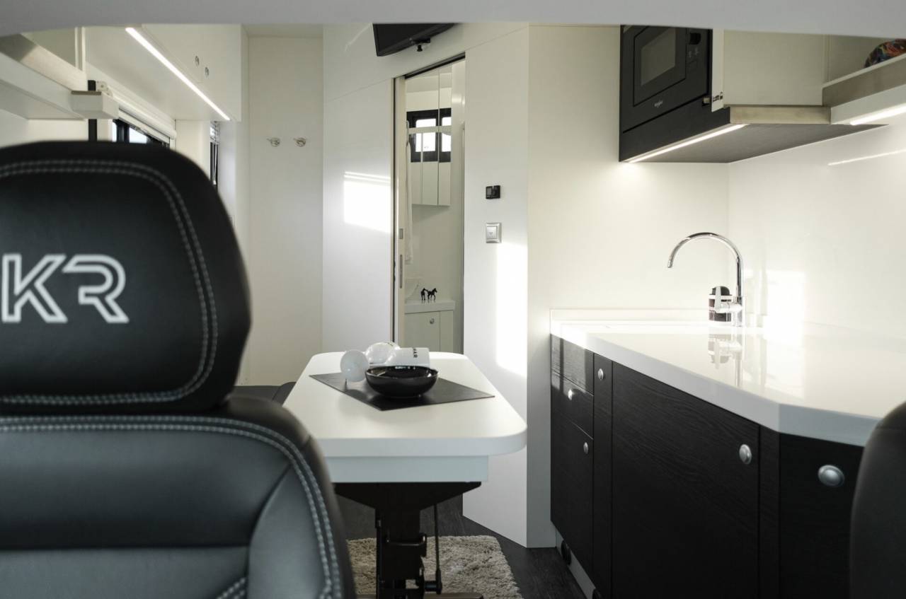 Horsebox NON-HGV Krismar COMFORT  2026 New