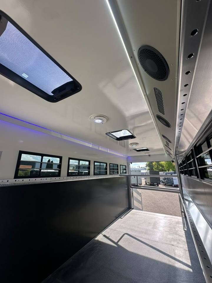 Horsebox NON-HGV Autre marque XD 410 MSG COMPETITION C12 2026 New